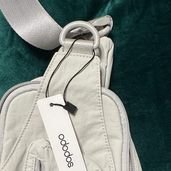 Cream Belt Bag Unisex NWT - Picture 5 of 5